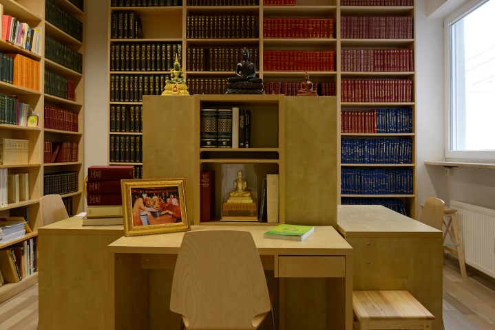 Bodhi Vihara Freising, Bibliothek, Fischergasse, Oktober 2013